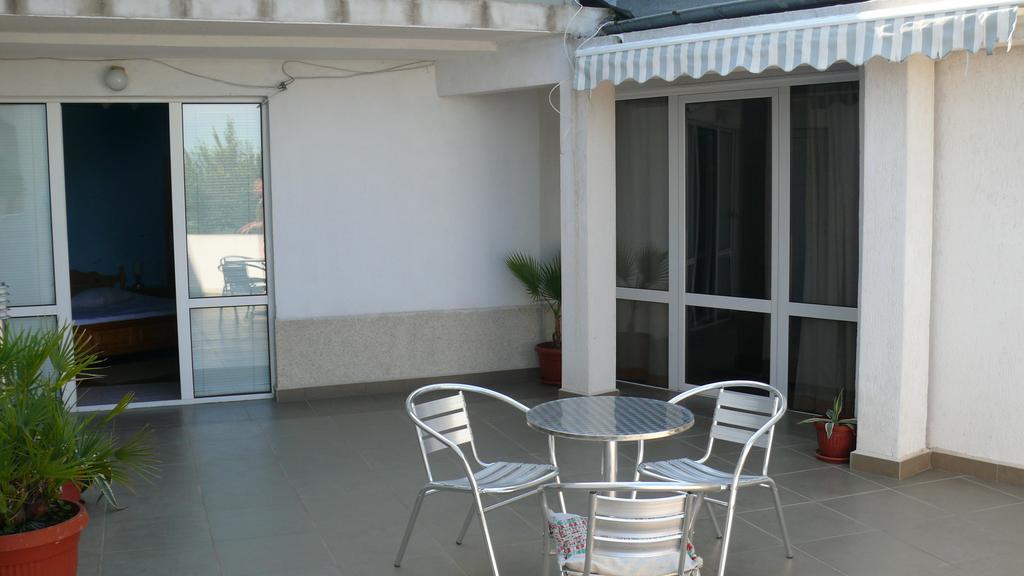 Villa Climate Guest House Varna Quarto foto
